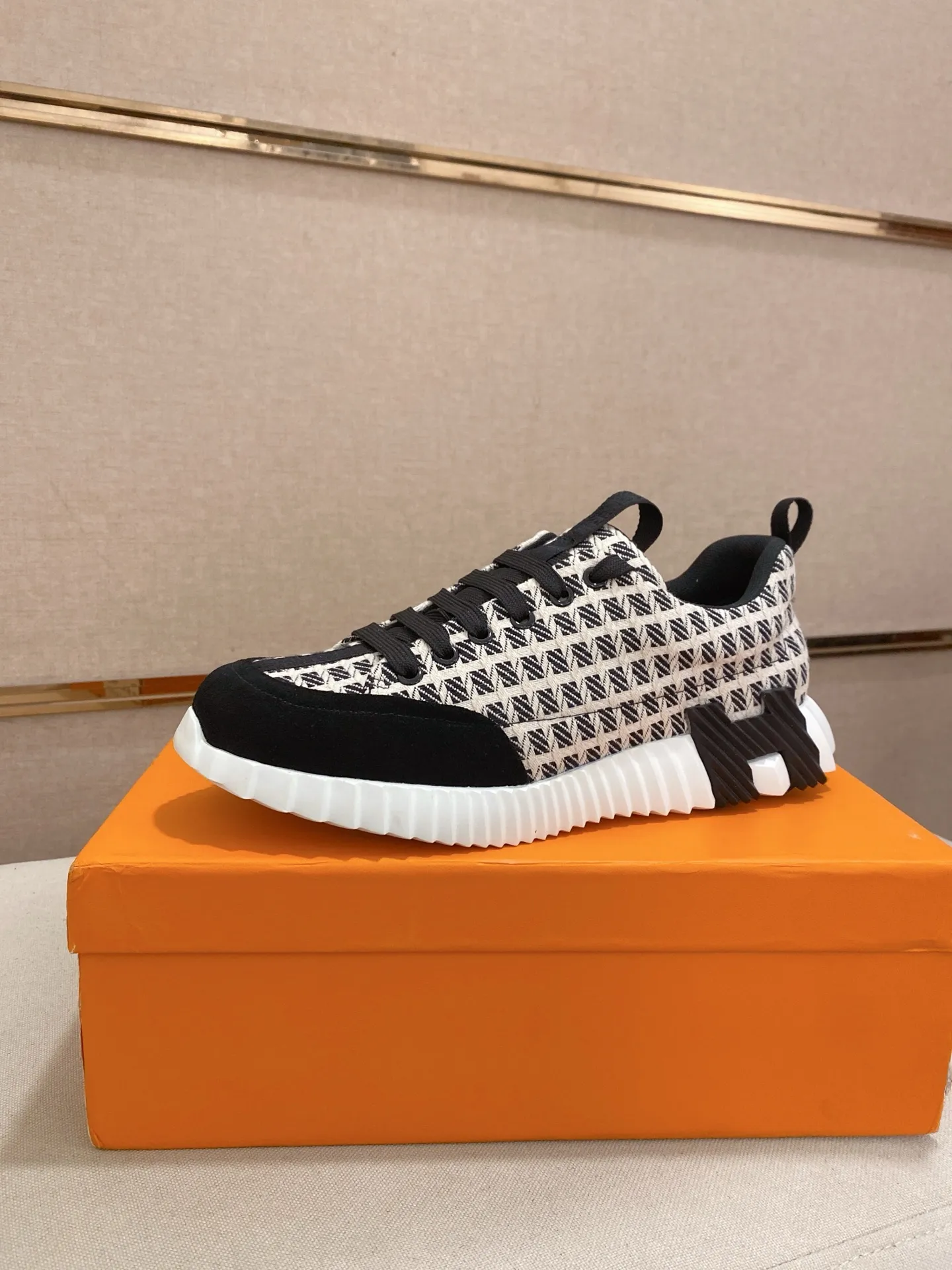Men's clothing and shoes💰: 420💰《HERMES》【Classic Original Version】Hermès; Top 🔝 Purchasing Agency 🔍🔍Latest 🇺🇸Sold simultaneously at counters, original imported from Italy ▲▲Cow leather▲ ▲Exquisite workmanship (Italian 🇮🇹imported water-dyed 🐂cowhide lining) sole: original sole provided by the original factory, ⚠️exclusive double-layer activity·TPR·rubber·combined molded outsole; Code number: 38-44